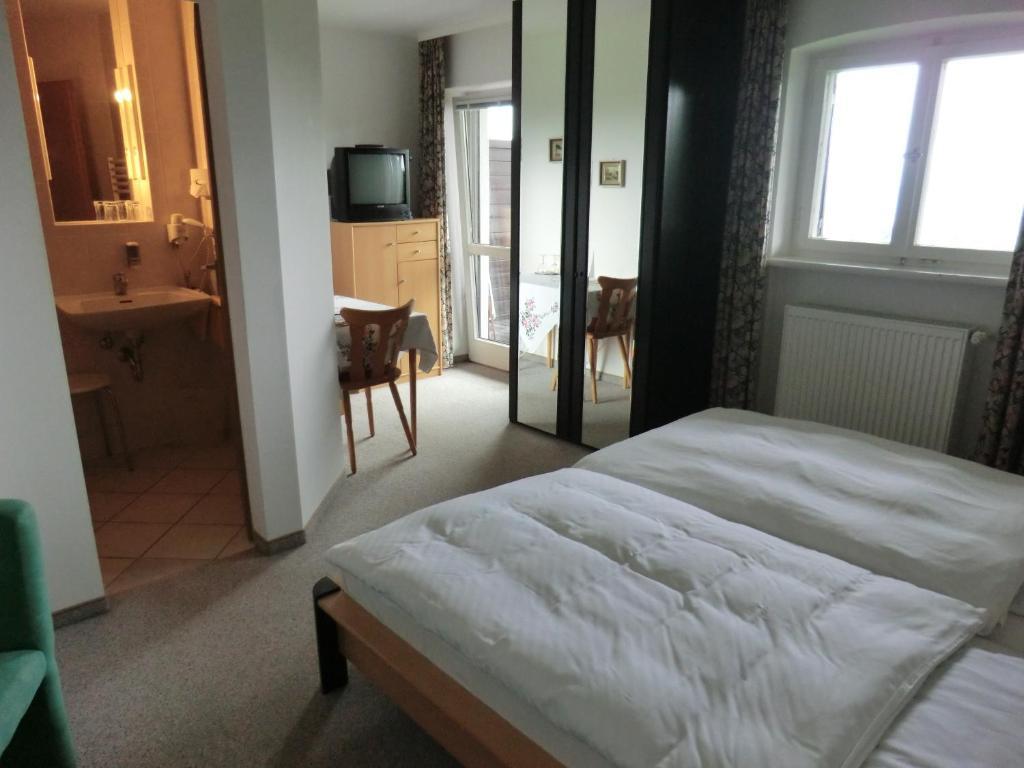Hotel Garni Rottaler Hof 바트그리스바흐 객실 사진